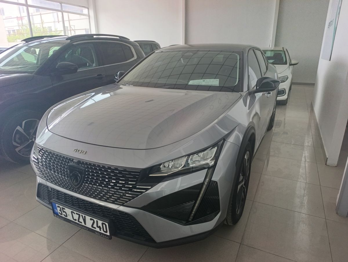 Peugeot 408